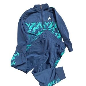 Jordan Kids Blue Active Shorts 3-4 Years Extra Small Athletic